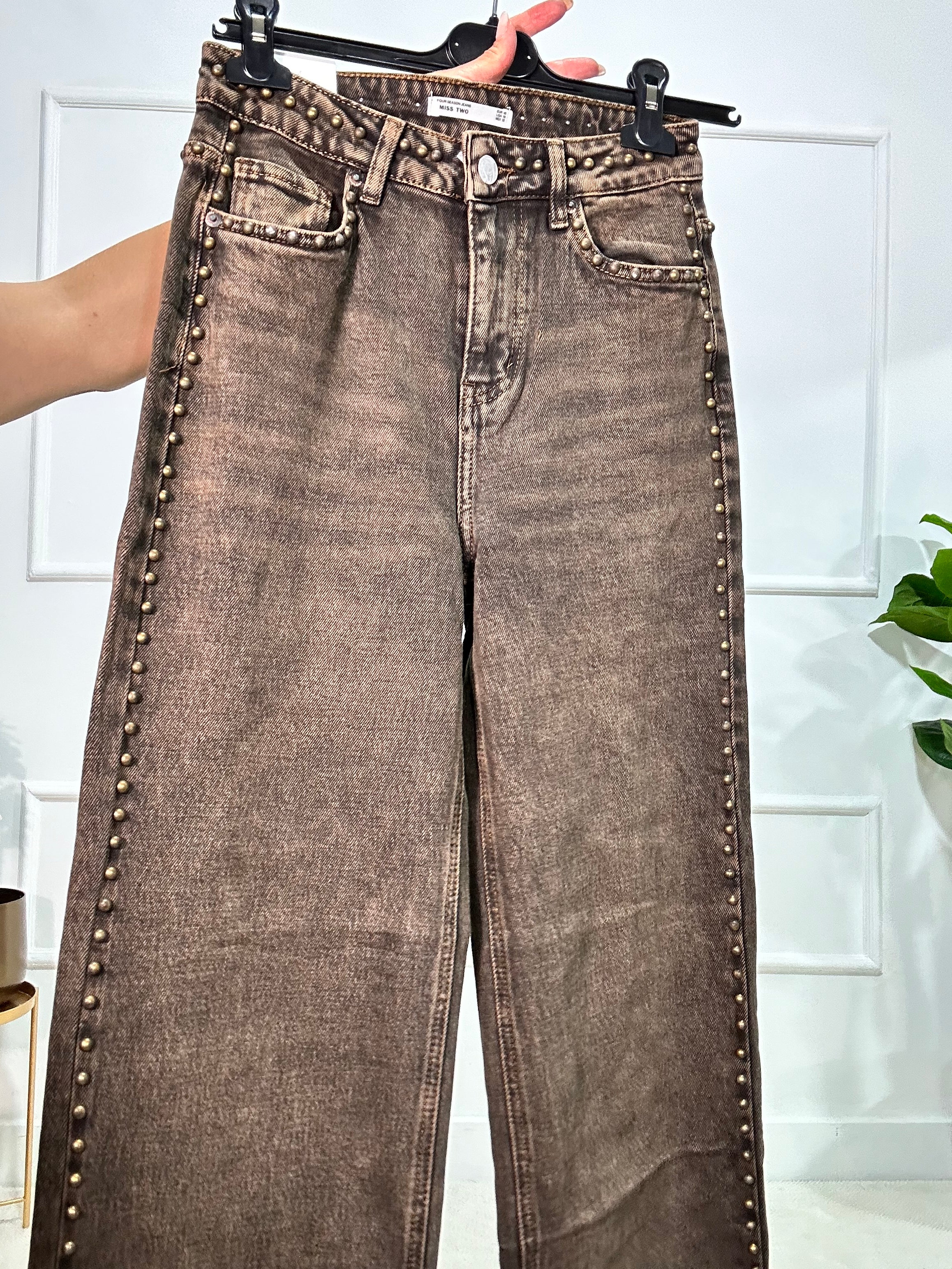 Denim brawn Margo’