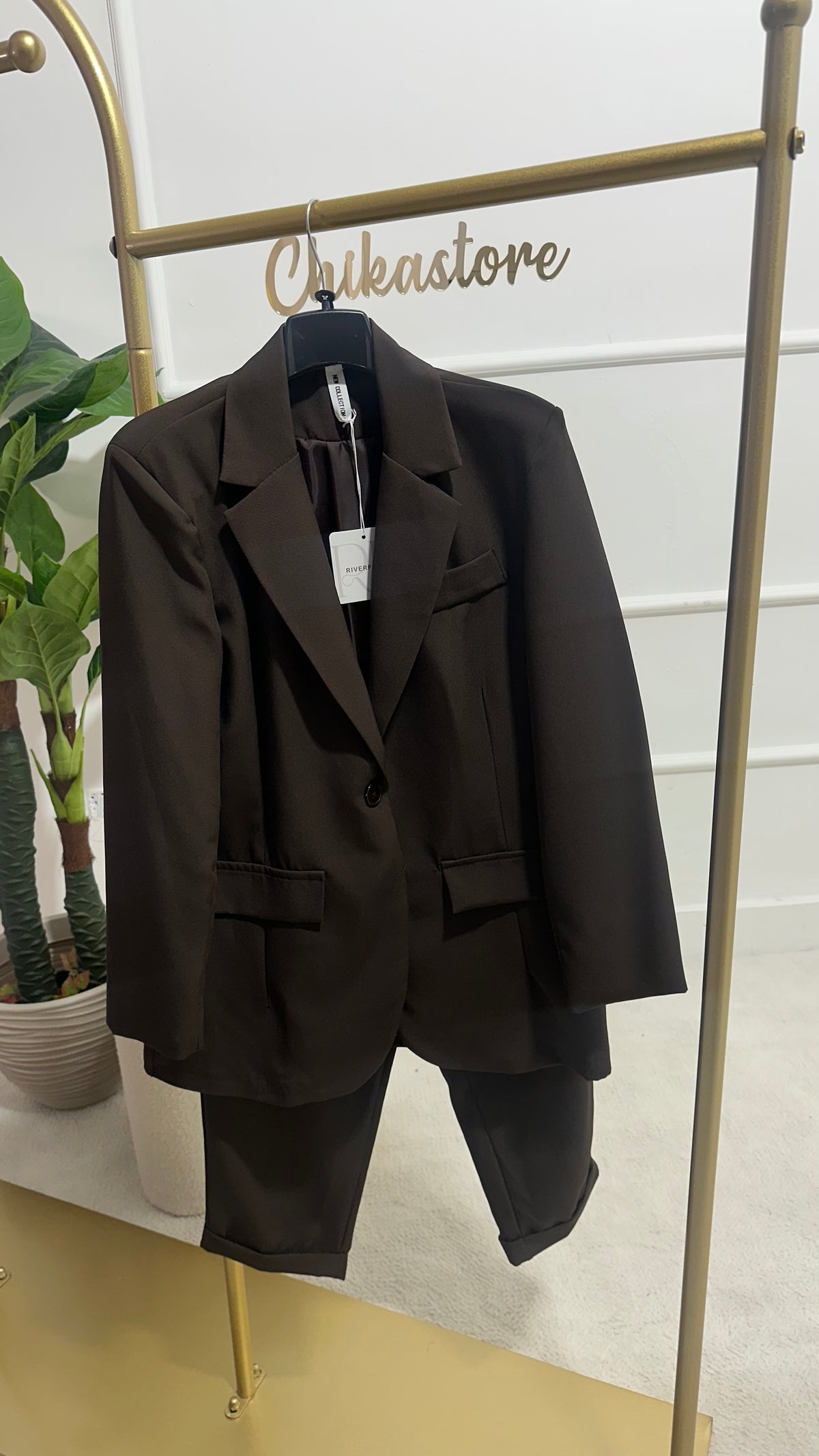 Tailleur sportychic marrone