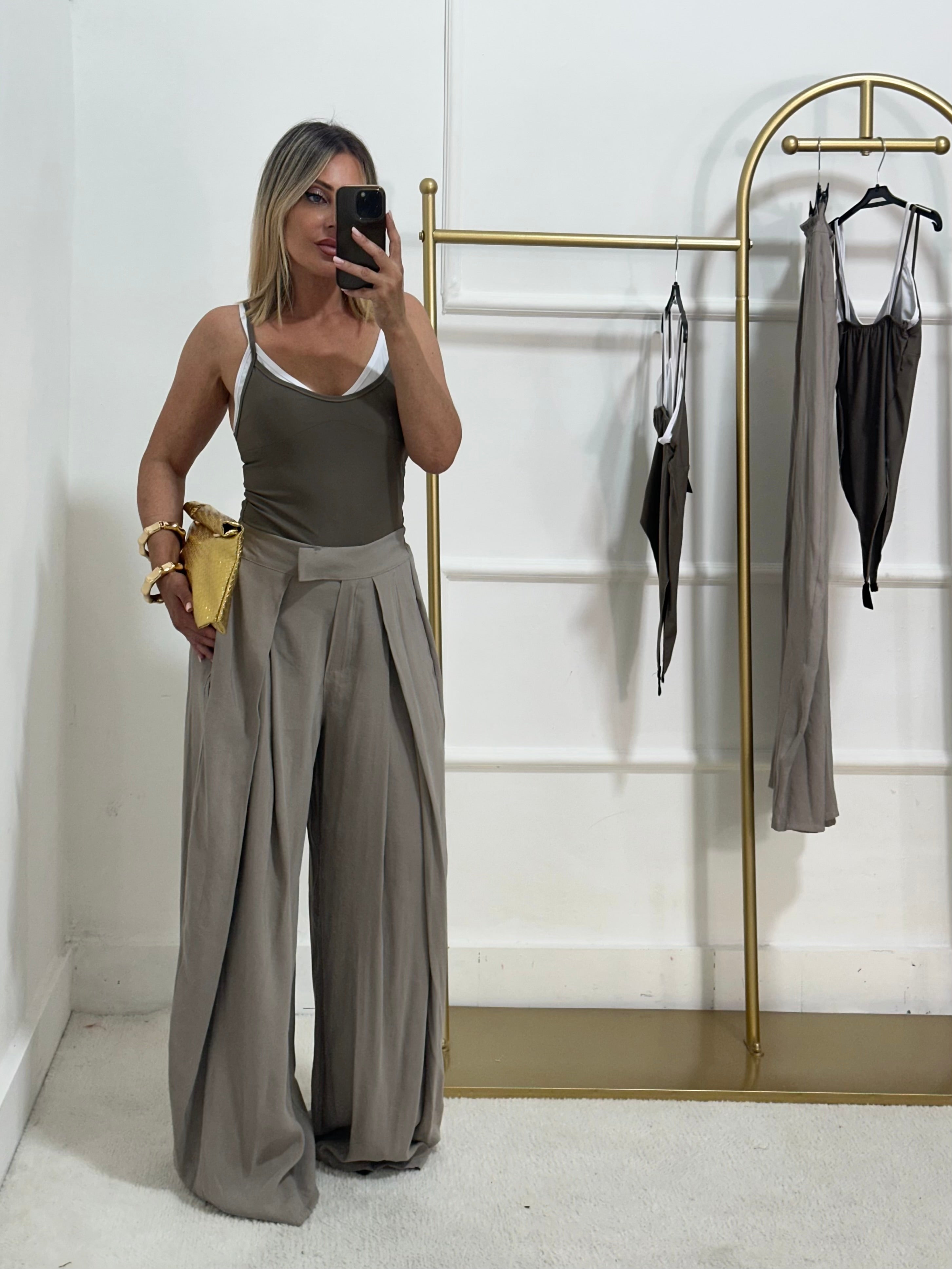 Pantaloni patty tortora 85% viscosa
