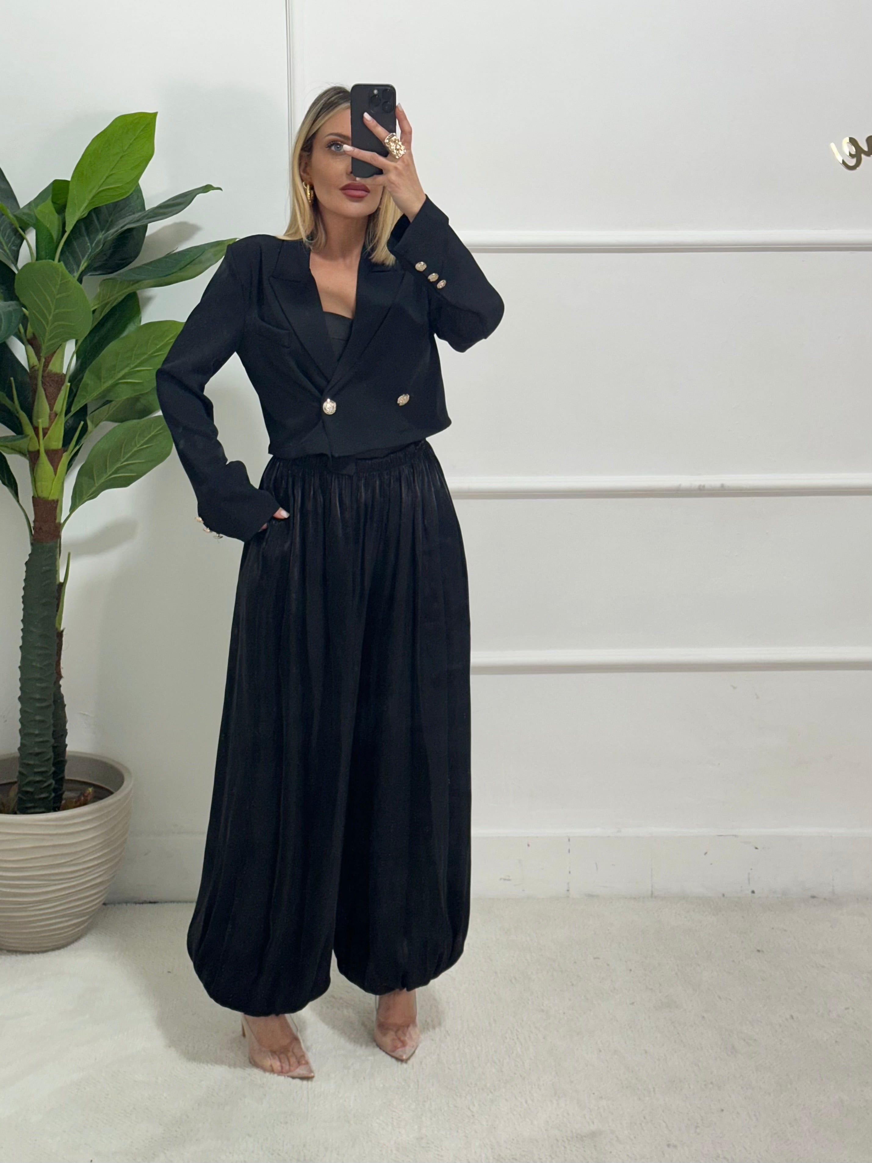 Pantaloni Mavi Black