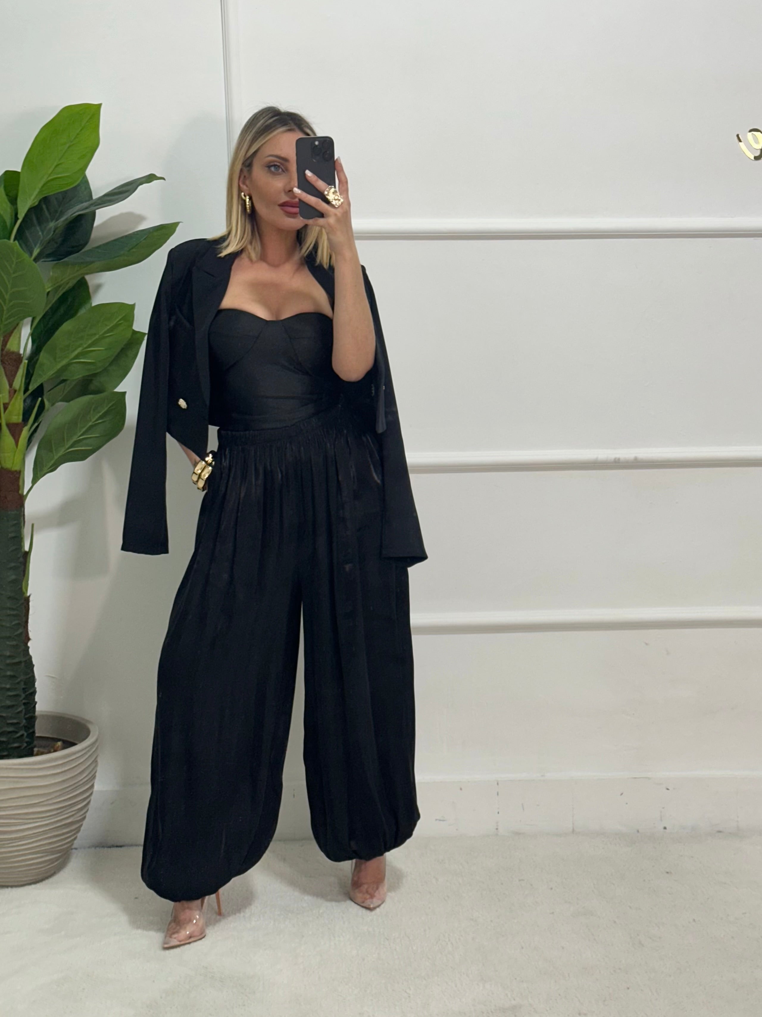 Pantaloni Mavi Black